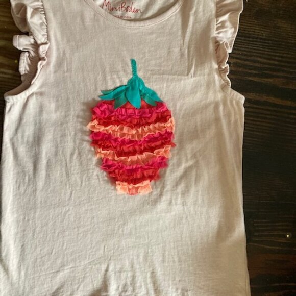 Mini Boden Strawberry tee pink 6-7 VGUC - Picture 1 of 5